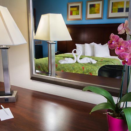 Hotel Ramada By Wyndham Flamingo Water Park Kissimmee Exteriér fotografie