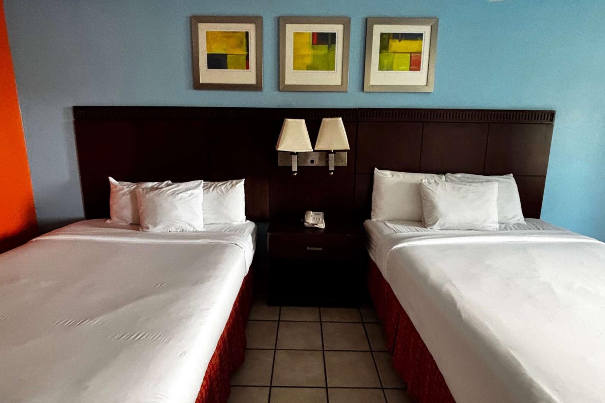 Hotel Ramada By Wyndham Flamingo Water Park Kissimmee Exteriér fotografie