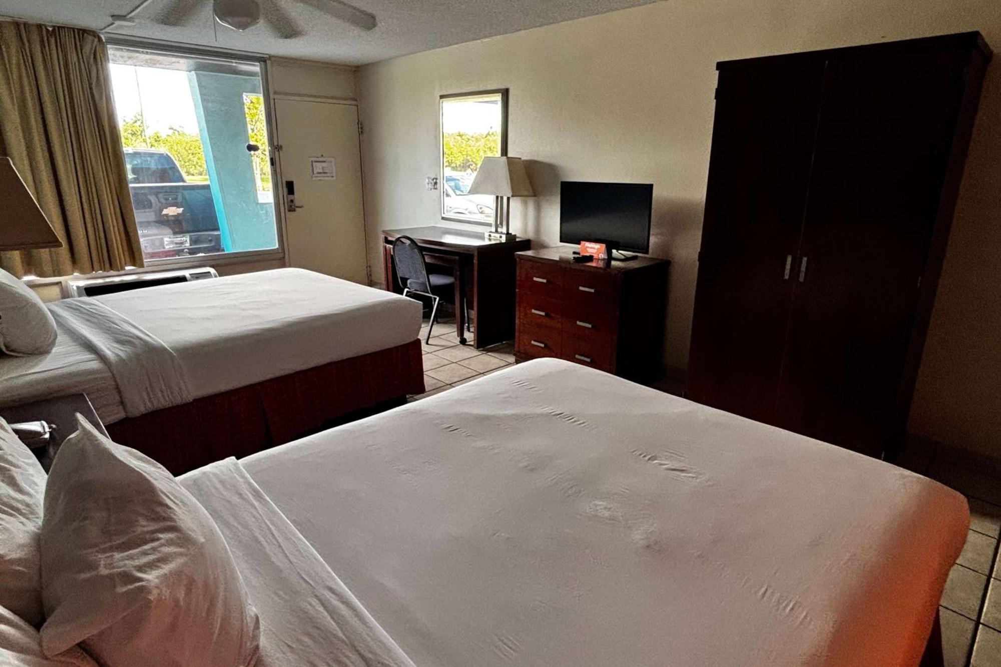 Hotel Ramada By Wyndham Flamingo Water Park Kissimmee Exteriér fotografie